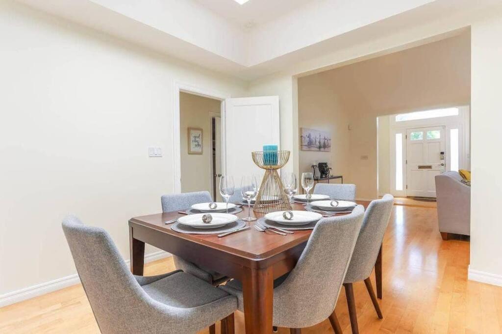 Large 5 Br- Beverly Hills Adj Vakantiehuis *