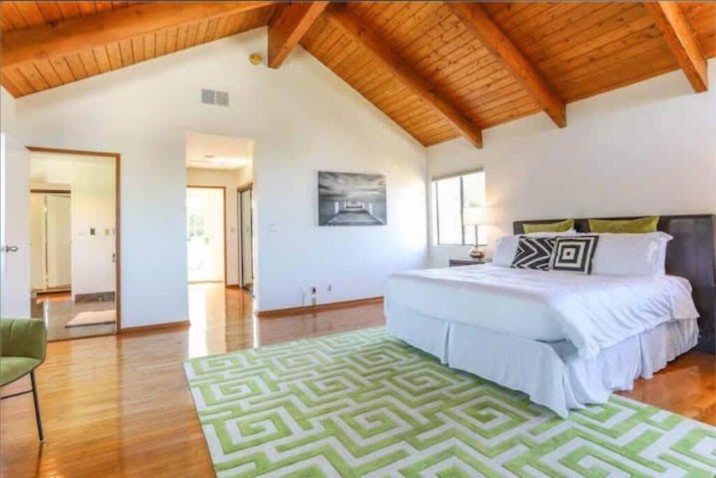Large 5 Br- Beverly Hills Adj *