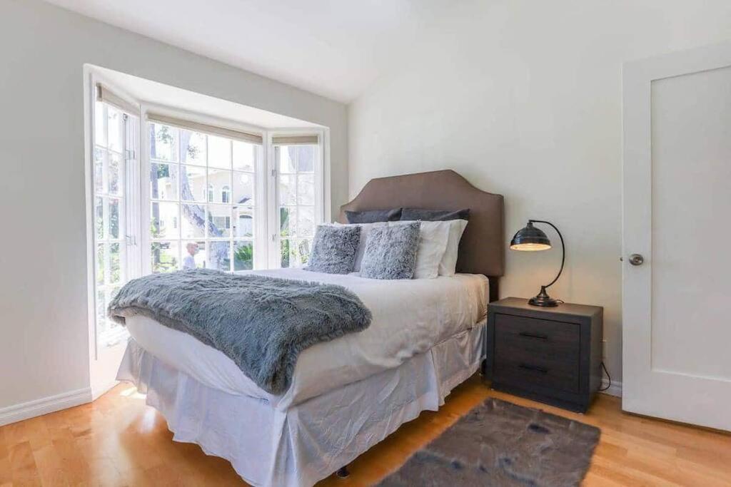 Large 5 Br- Beverly Hills Adj Los Angeles