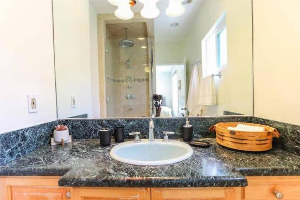 Large 5 Br- Beverly Hills Adj Vakantiehuis