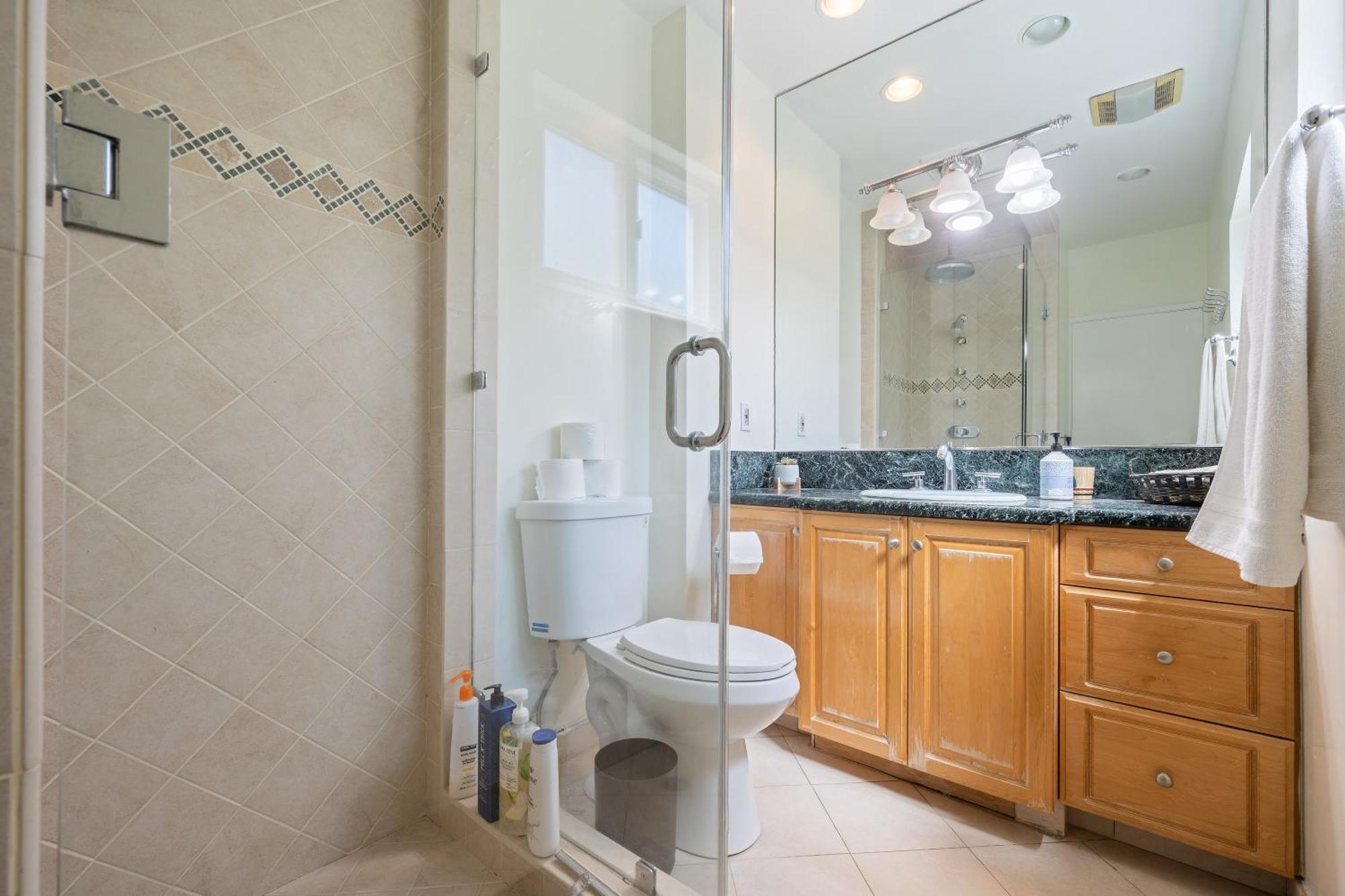 Large 5 Br- Beverly Hills Adj *